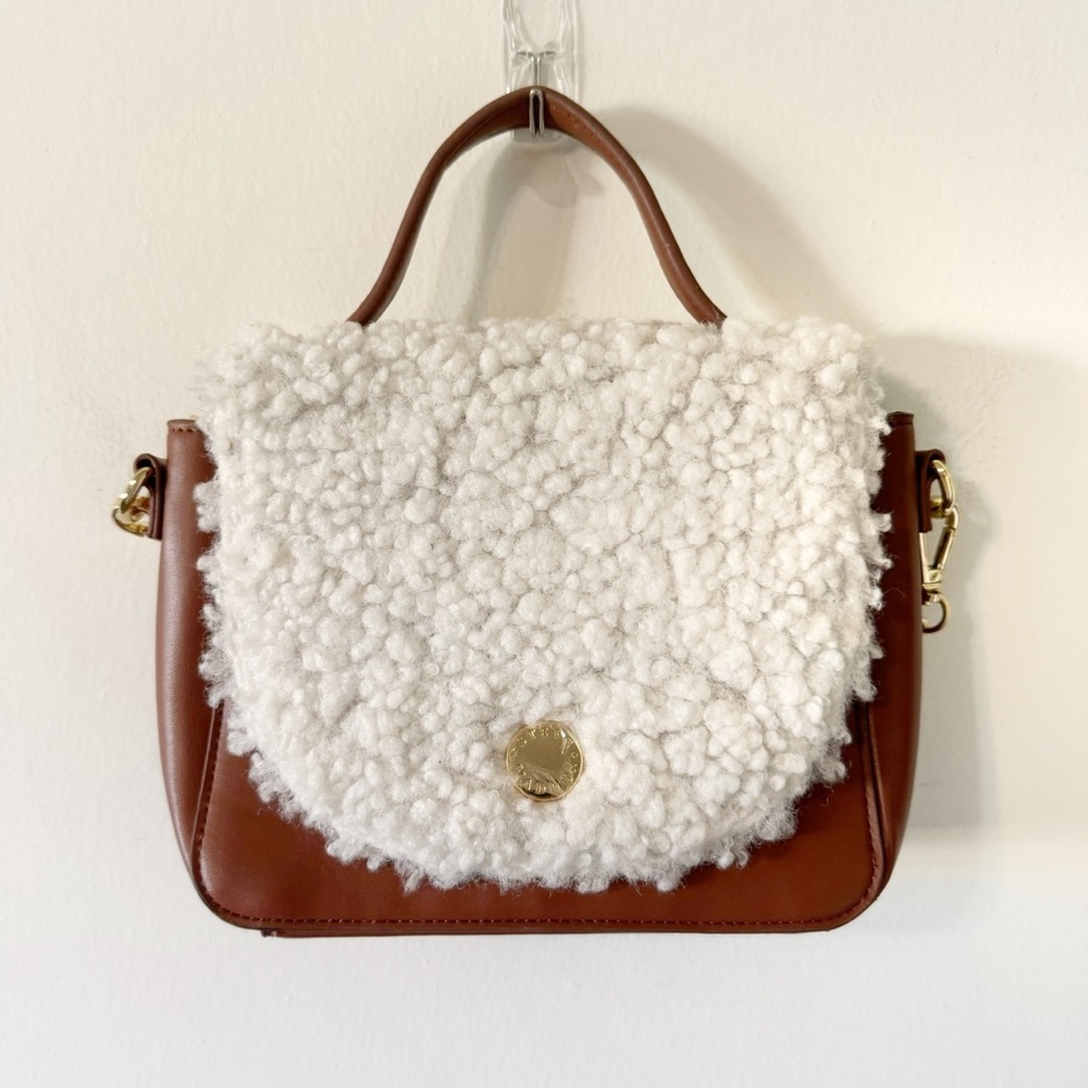 STEVE MADDEN  Sherpa Cross Body Purse